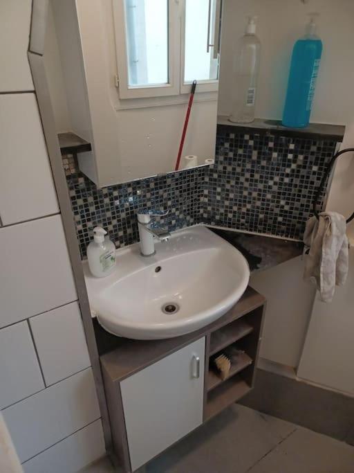 Appartement.1 Saint-Ouen  Luaran gambar